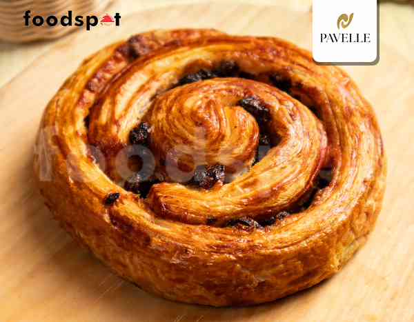 Cinnamon Raisin Roll